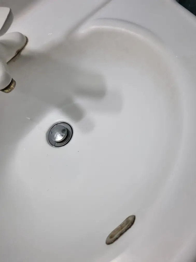 세면대 팝업 교체, 막힌 배수구를 새것으로 바꾸는 방법